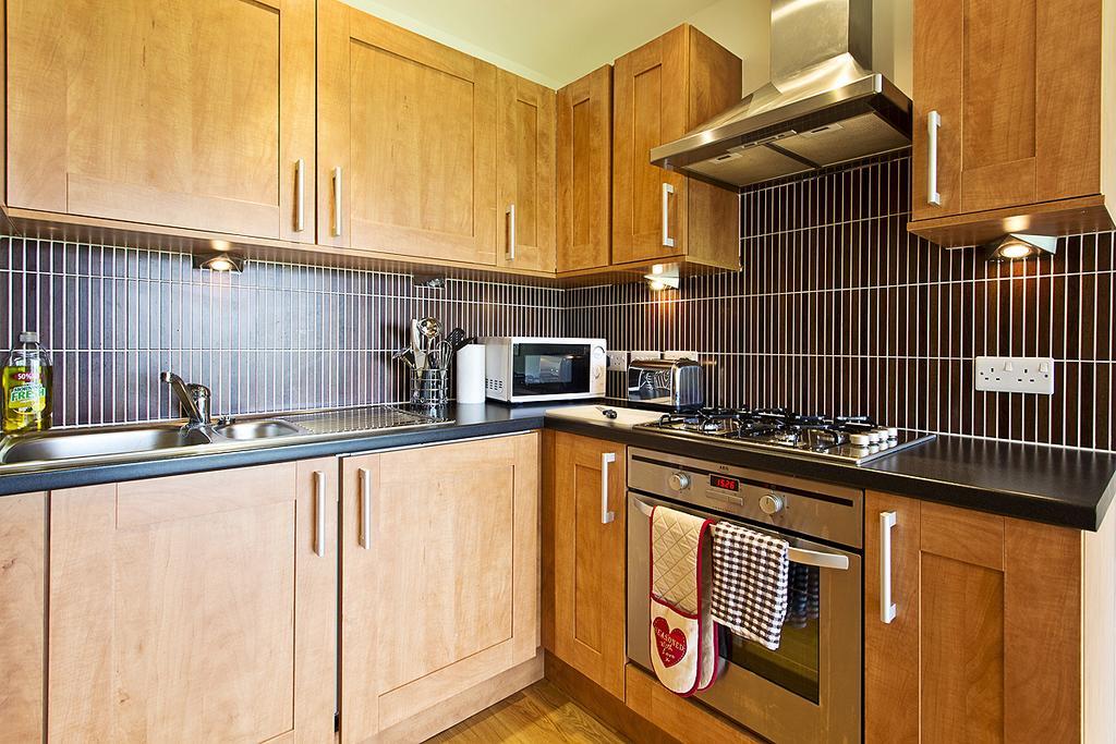 Lochend Park View Apartment Edinburgh Zimmer foto